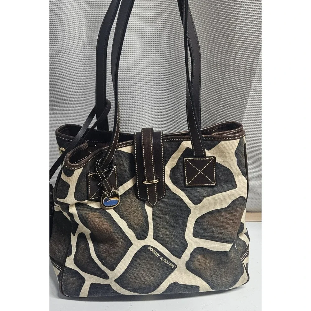 Vintage Dooney & Bourke African Safari giraffe print canvas leatehr toe bag